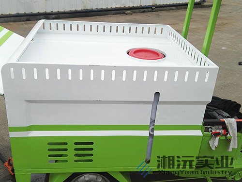常德湘沅实业有限公司,常德垂直垃圾压缩站,地埋式垃圾压缩站,电动人力斗车,电动三轮高压清运车,电动助力拉车