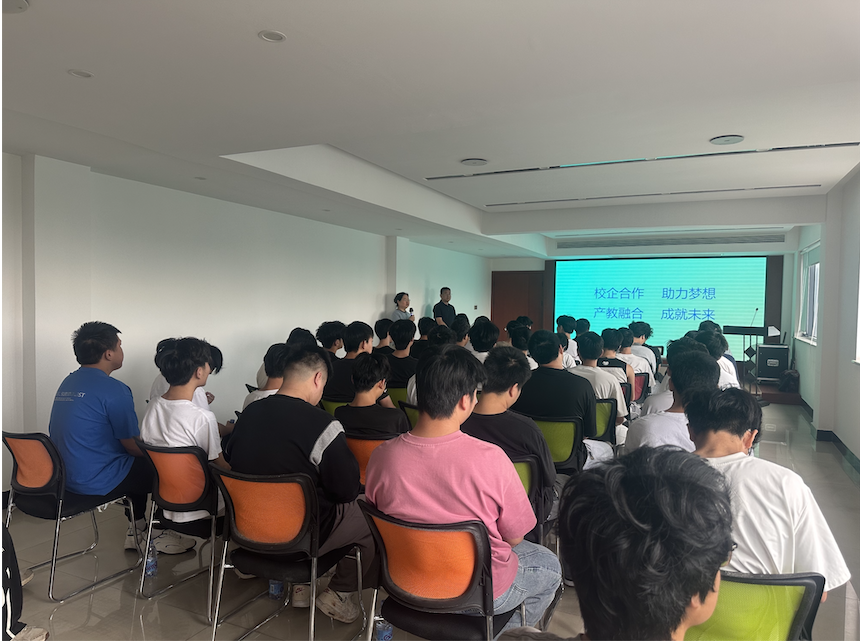常德湘沅实业有限公司,常德垂直垃圾压缩站,地埋式垃圾压缩站,电动人力斗车,电动三轮高压清运车,电动助力拉车